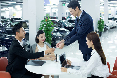 汽車銷售成交簽合同